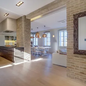  Apartment Argemonia